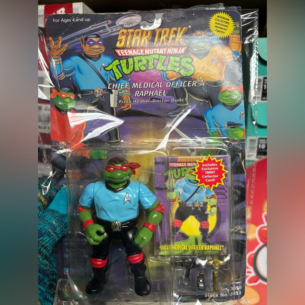 Brand new vintage Raphael tmnt action figure Star Trek series!! 1994